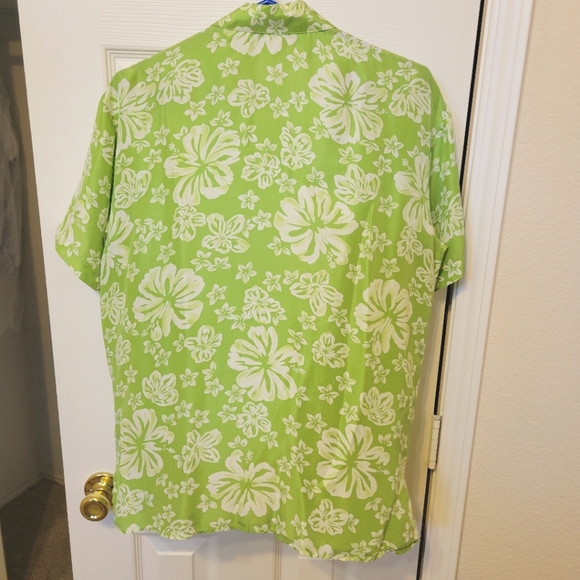 Vintage Silk Blouse and Skirt - Size Medium - Like New - Picture 3 of 5